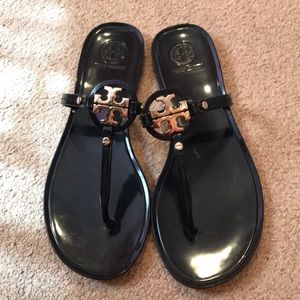 TORY BURCH GOLD AND BLACK JELLY SANDALS SIZE 7